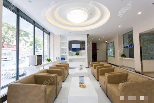 大連泰康拜博口腔(杏林街)店休息區(qū) 大連泰康拜博口腔(杏林街)店休息區(qū)