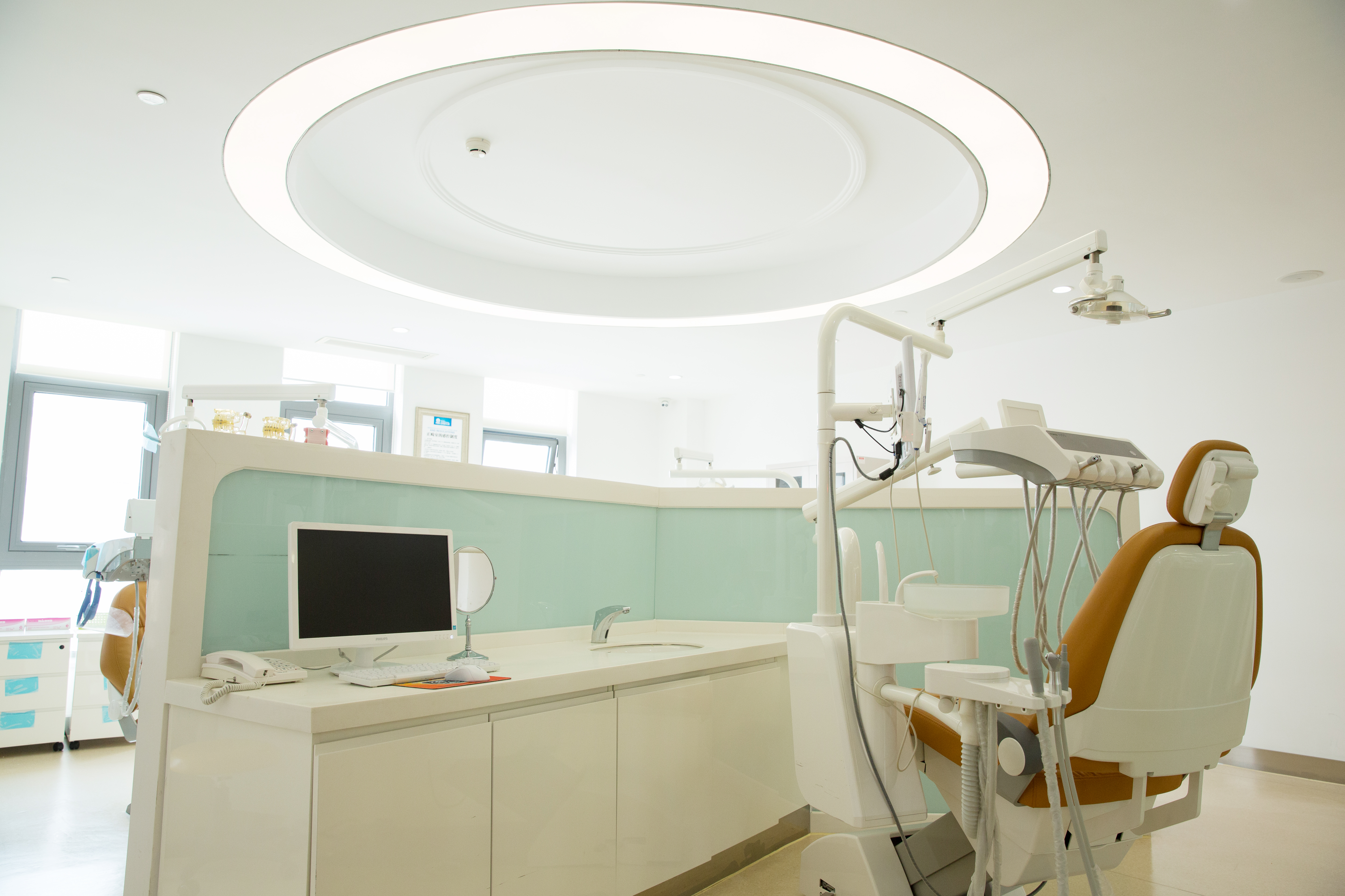 北京潤(rùn)美玉之光王明利醫(yī)生:脂肪整形骨干醫(yī)生