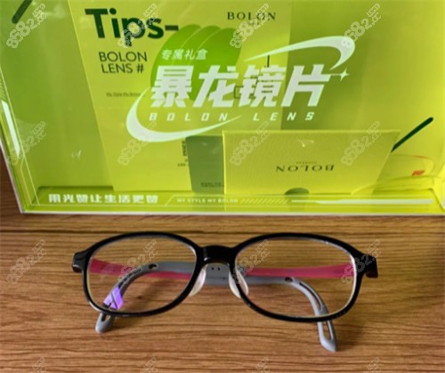 暴龍小星同學(xué)鏡片展示