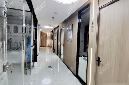 新鄉(xiāng)嘉澤益美口腔星海分院走廊 新鄉(xiāng)嘉澤益美口腔星海分院走廊