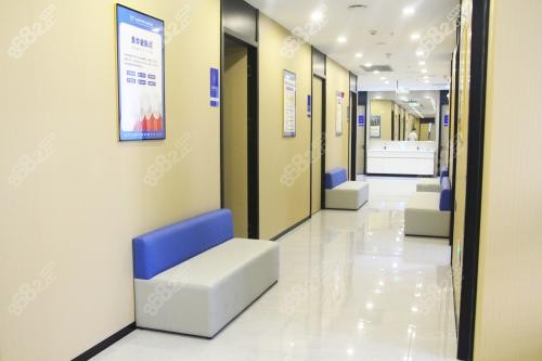 泰州中諾口腔內(nèi)部走廊環(huán)境 泰州中諾口腔內(nèi)部走廊環(huán)境