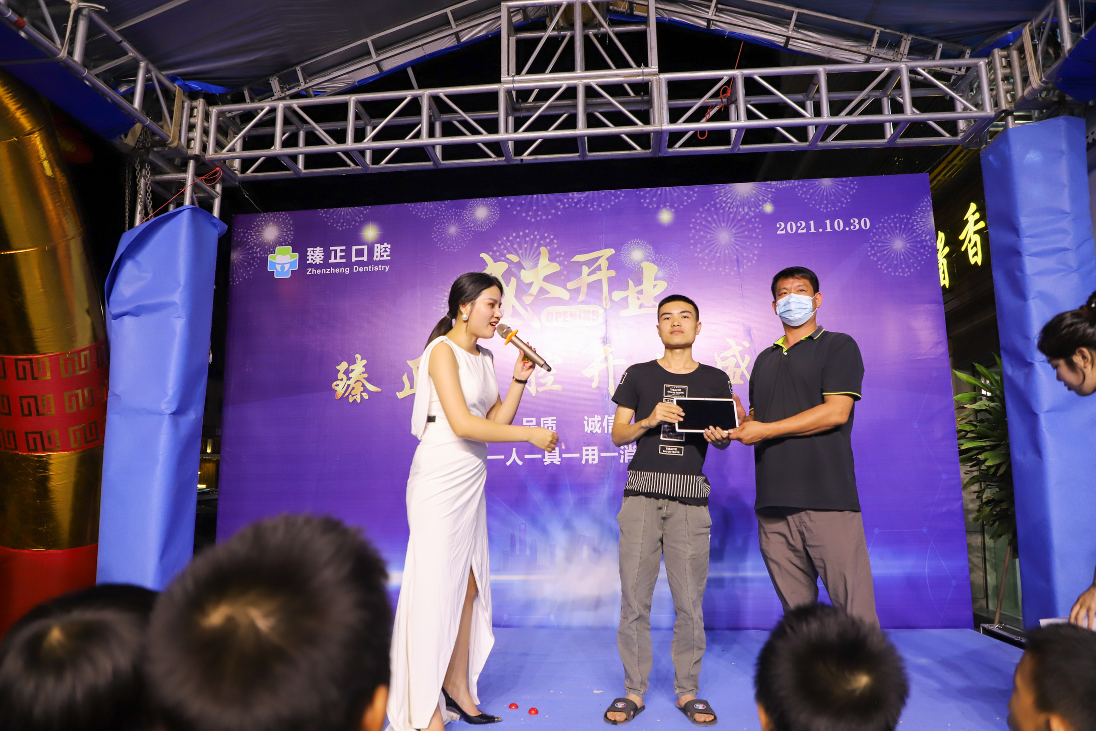 廣州哪家醫(yī)院去眼袋好？健麗美詩沁不開刀祛眼袋，曙光醫(yī)院精細(xì)操作效果佳！ 