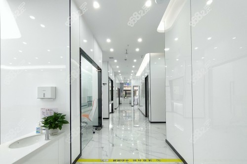 廣安鄰水醫(yī)附大口腔走廊