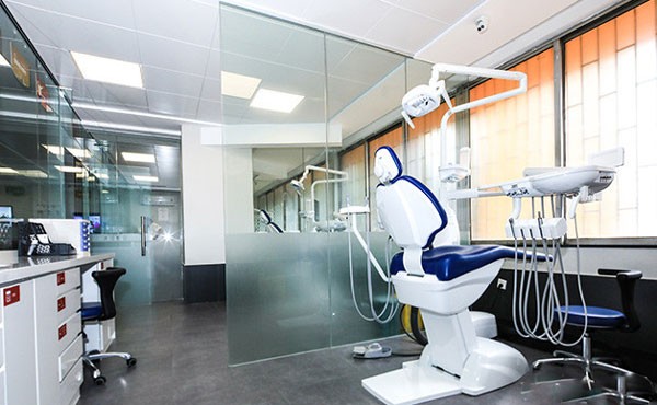 長沙正規(guī)口腔醫(yī)院收費價目表查詢官網(wǎng)