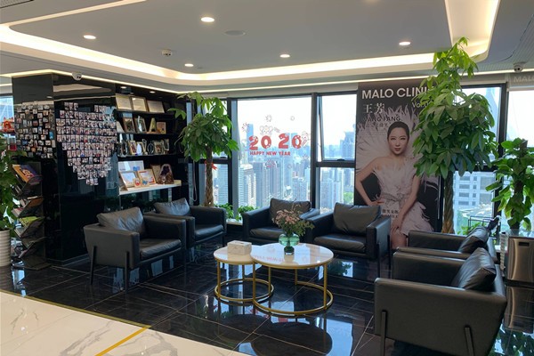 酒泉諾貝爾口腔醫(yī)院是公立醫(yī)院還是私立醫(yī)院？答案是私立，它設(shè)備先進、醫(yī)生經(jīng)驗足，值得信賴！ 