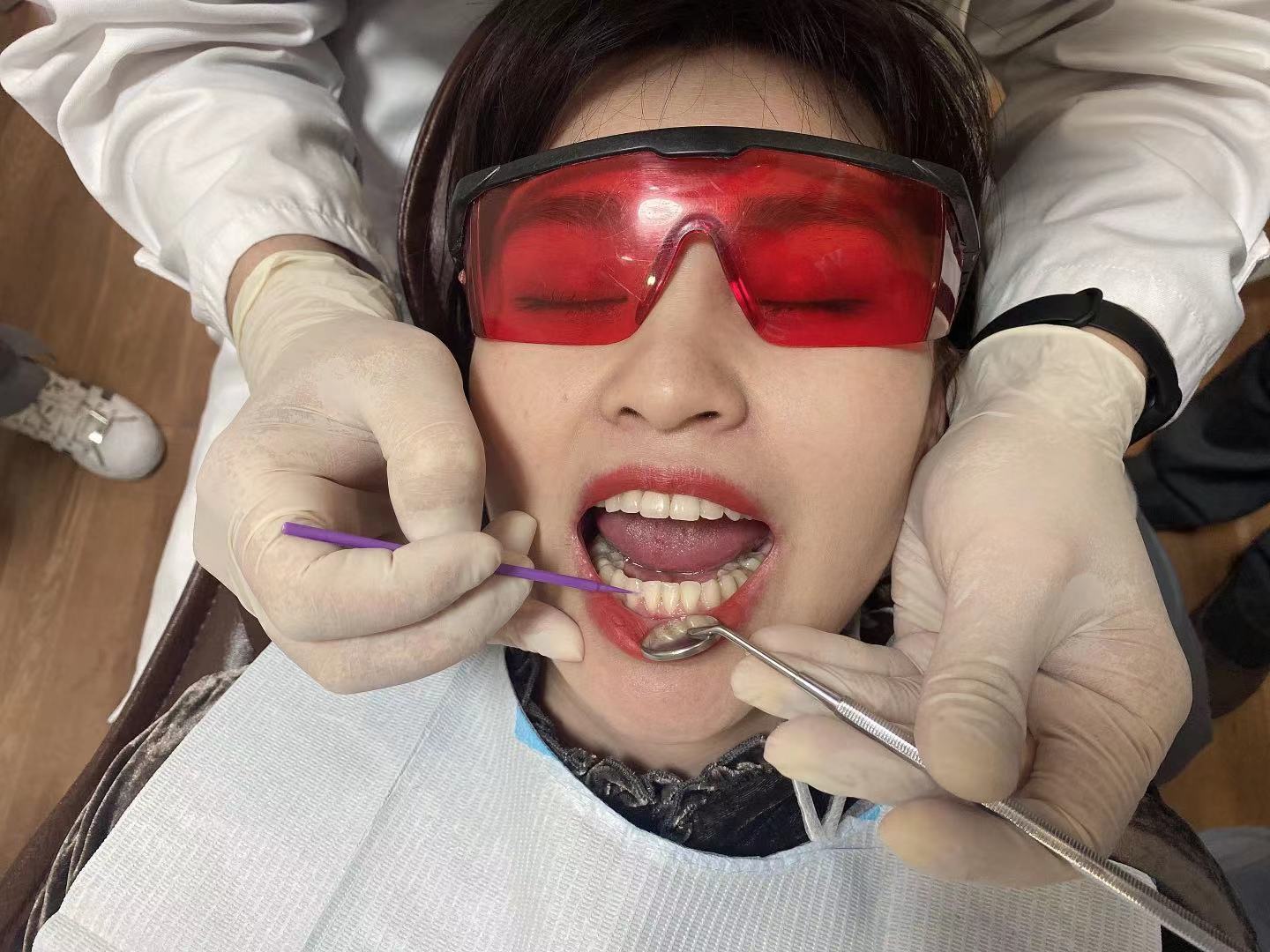 酒泉諾貝爾口腔醫(yī)院是渠道醫(yī)院?jiǎn)?？不是，它是正?guī)連鎖齒科，持證醫(yī)師坐診，可做正畸、種植牙