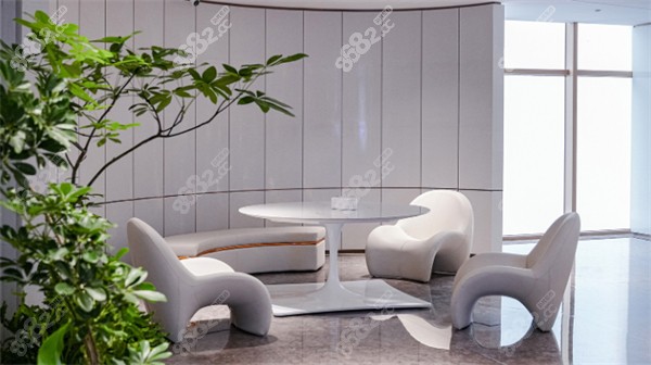 廣州美萊醫(yī)療美容休息角