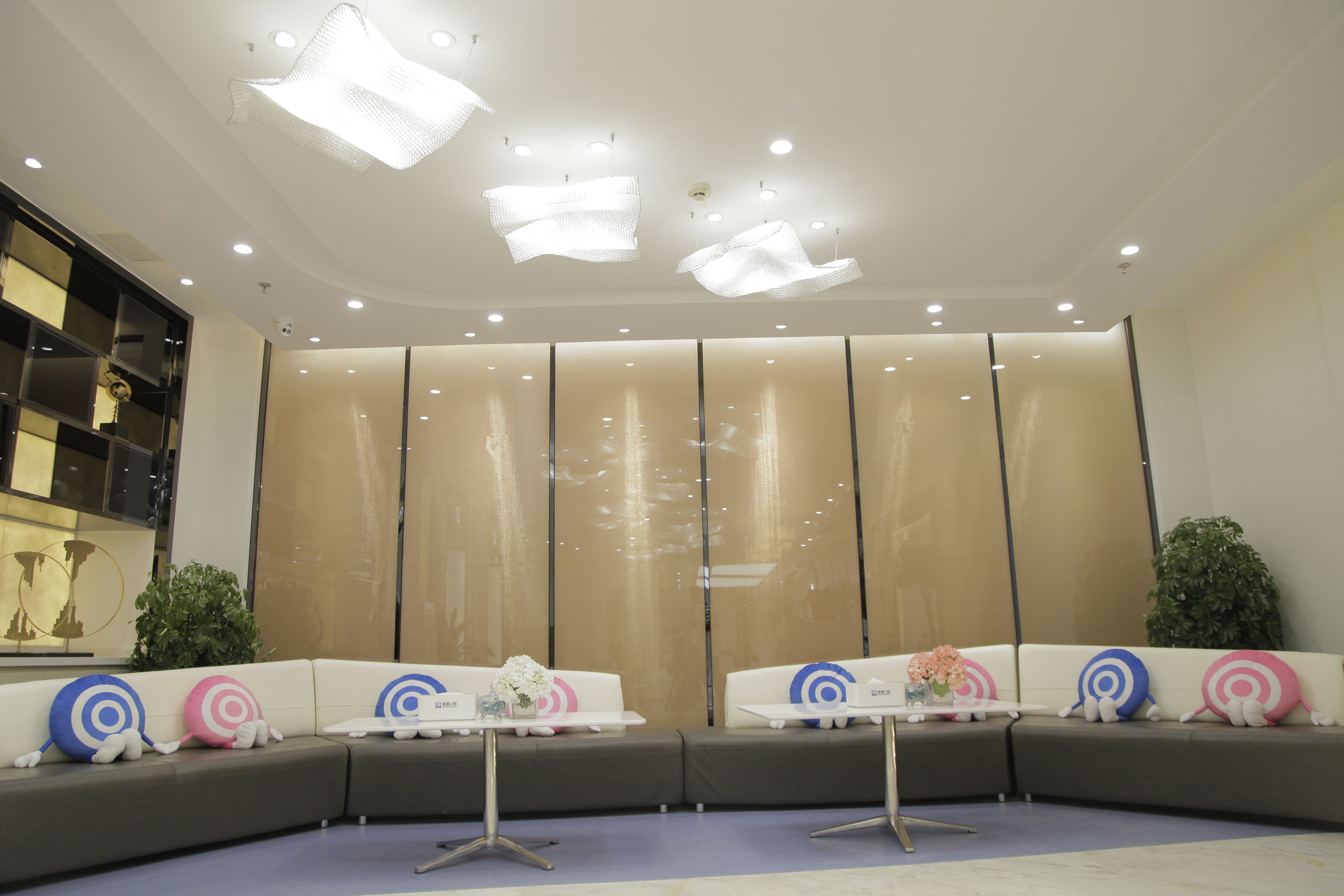 齊齊哈爾市五官醫(yī)院（市口腔醫(yī)院）口腔科：?？品?wù)全