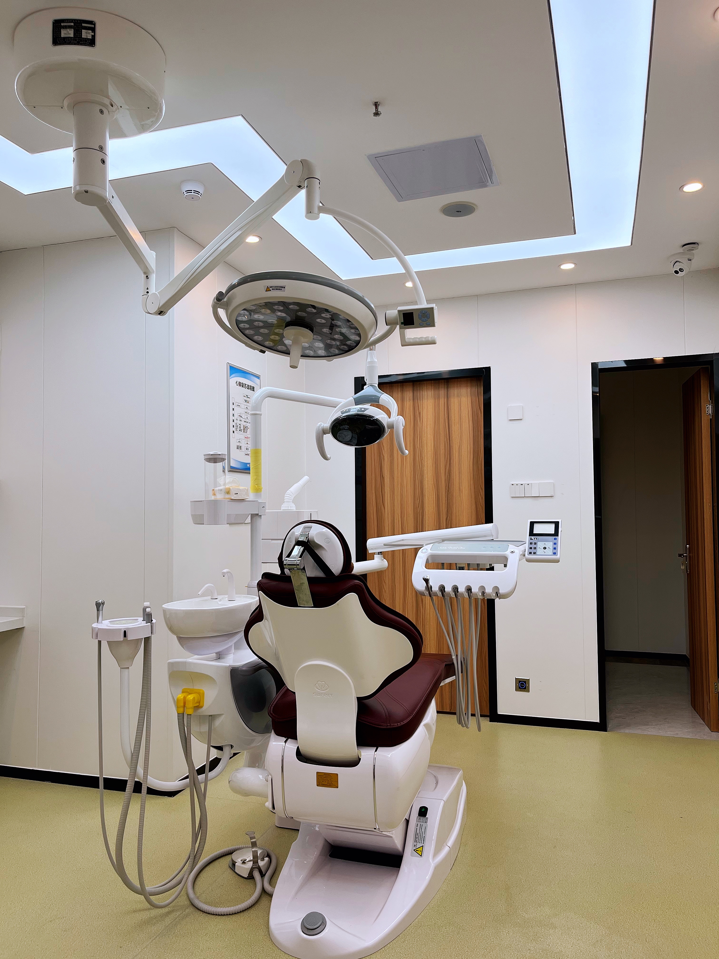 深圳八大處醫(yī)療美容醫(yī)院:潔凈環(huán)境吸脂保護