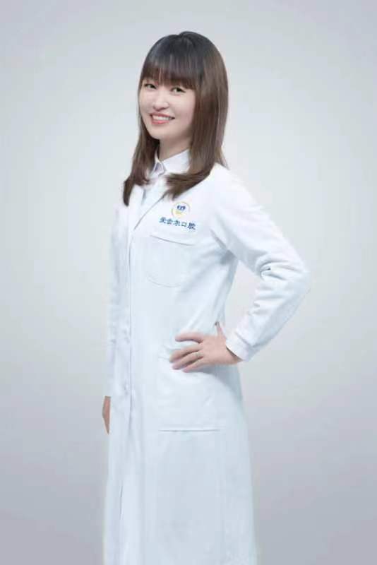 余花院長的服務(wù)態(tài)度