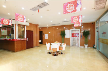 哈爾濱滕雙艷做雙眼皮技術(shù)：修復(fù)快速，損傷小