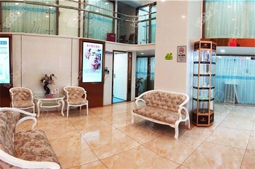 深圳泰禾医疗美容2026价目表：更新玻尿酸/光子/除皱价格及热门医生名单