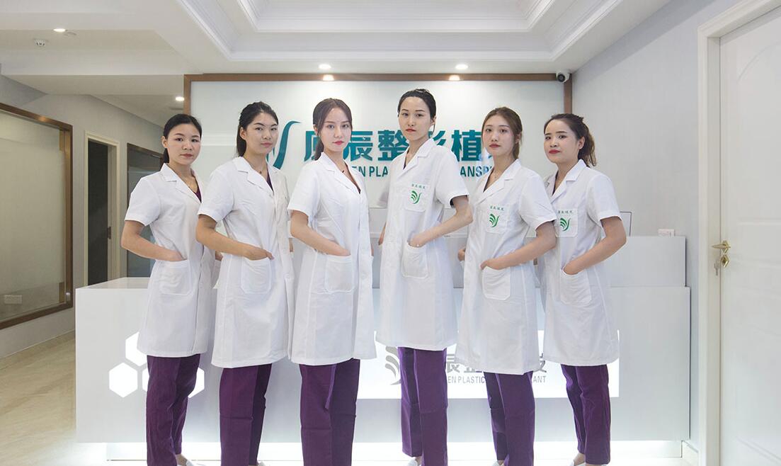 南陽市正規(guī)植發(fā)的醫(yī)院排名：南陽市中心醫(yī)院居首，多因素助你選好植發(fā)醫(yī)院！ 