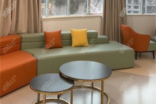 重慶華廈渝州眼科休息區(qū)