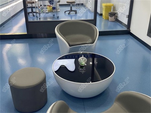 鄂爾多斯市青蕾口腔休息區(qū)