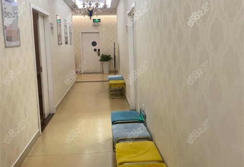 廣州海峽整形內(nèi)部過道等待區(qū)環(huán)境