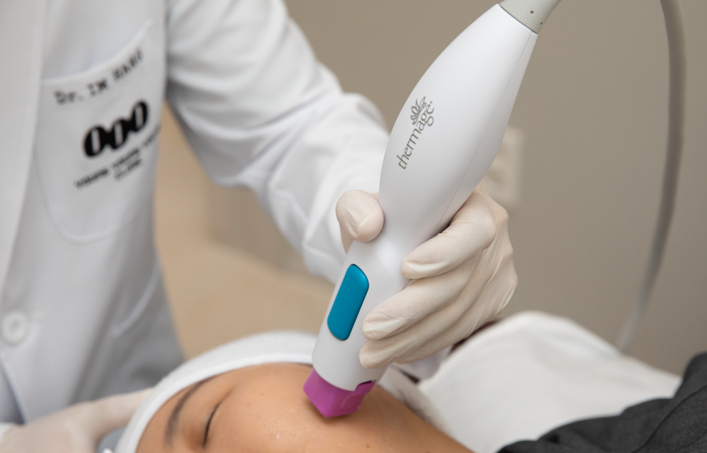 影響蘇敬達(dá)雙腳拇外翻小創(chuàng)口手術(shù)價(jià)位的核心因素