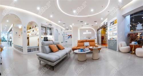 西安達(dá)芬琪口腔小寨院休息區(qū)環(huán)境