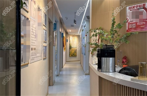 成都海博口腔走廊圖