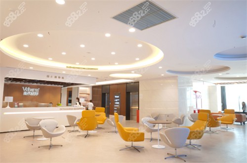 重慶當(dāng)代整形外科醫(yī)院等待大廳
