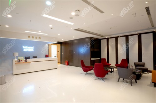 重慶當(dāng)代整形外科醫(yī)院導(dǎo)診環(huán)境