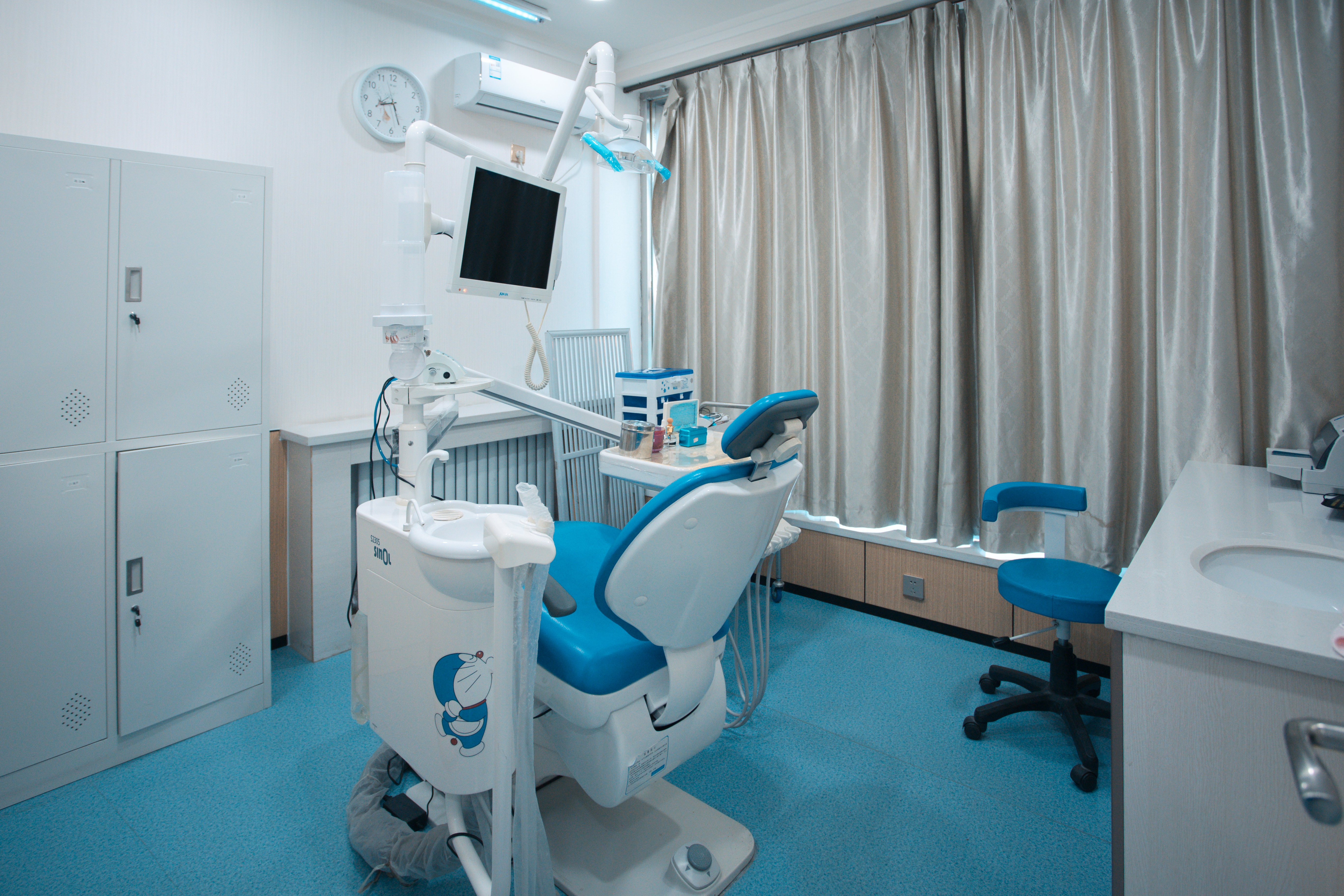 榮成市美辰口腔電話預(yù)約超方便，全程陪護(hù)暖人心