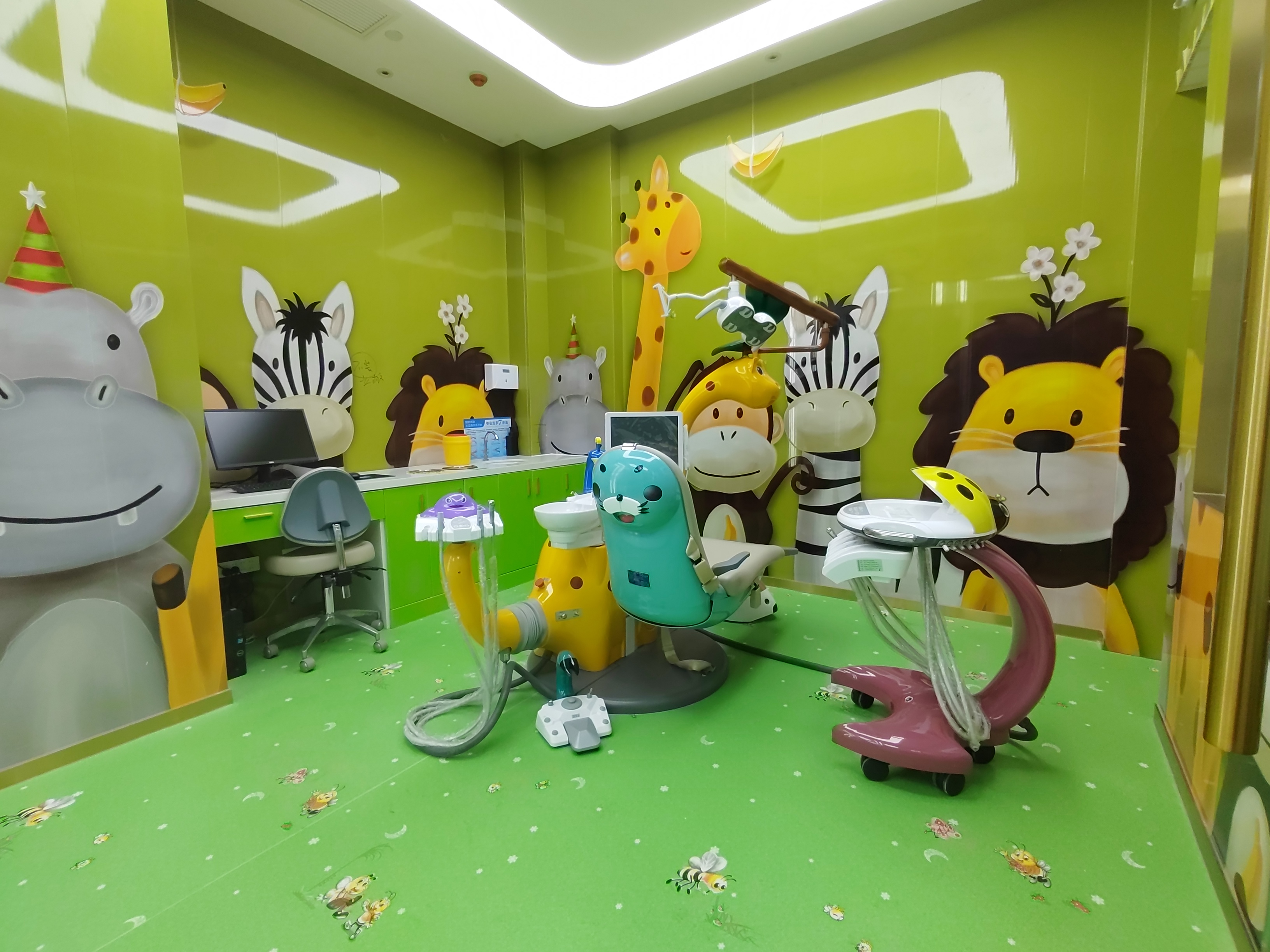 滬申口腔口碑在國內(nèi)排名靠前嗎？值得一去體驗佳