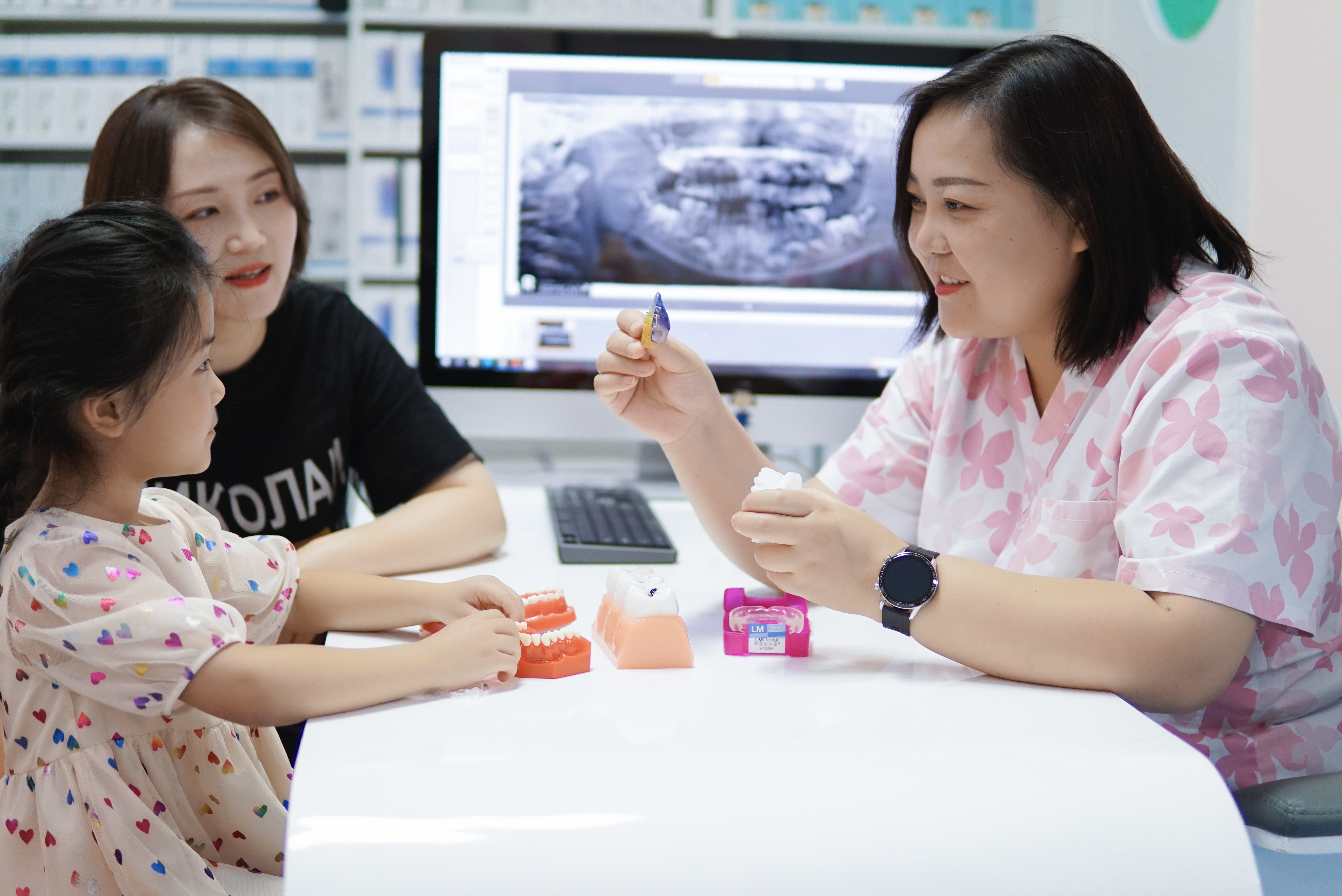 云南矯正牙齒大概多少錢？文山地區(qū)牙齒矯正價(jià)格