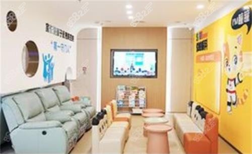 深圳悅瞳眼科休息區(qū)