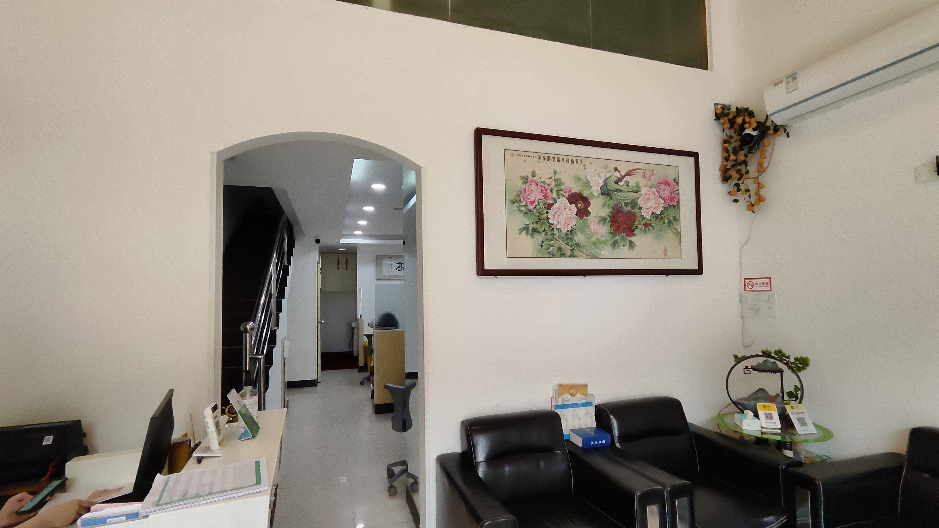 廣州菲思植發(fā)醫(yī)院經驗醫(yī)生團隊，植發(fā)技術有保護