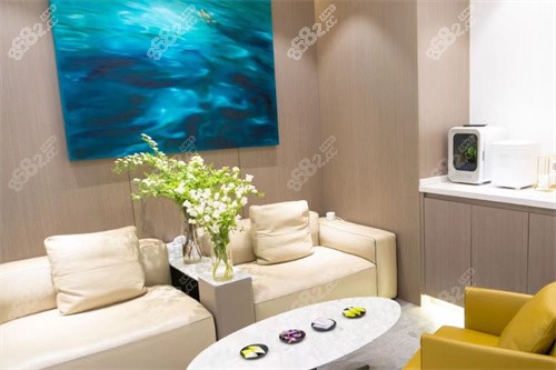 北京聯(lián)合麗格第二醫(yī)療美容醫(yī)院休息區(qū)環(huán)境