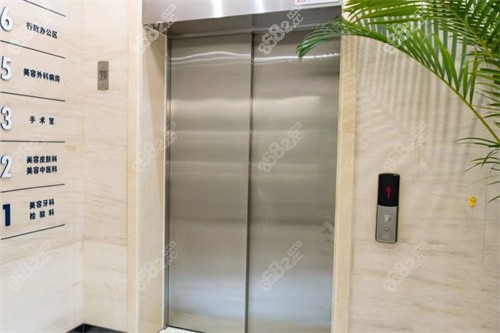 北京聯(lián)合麗格第二醫(yī)療美容醫(yī)院電梯區(qū)域