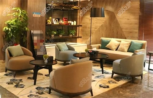 廈門薇格整形外科門診部休息區(qū)