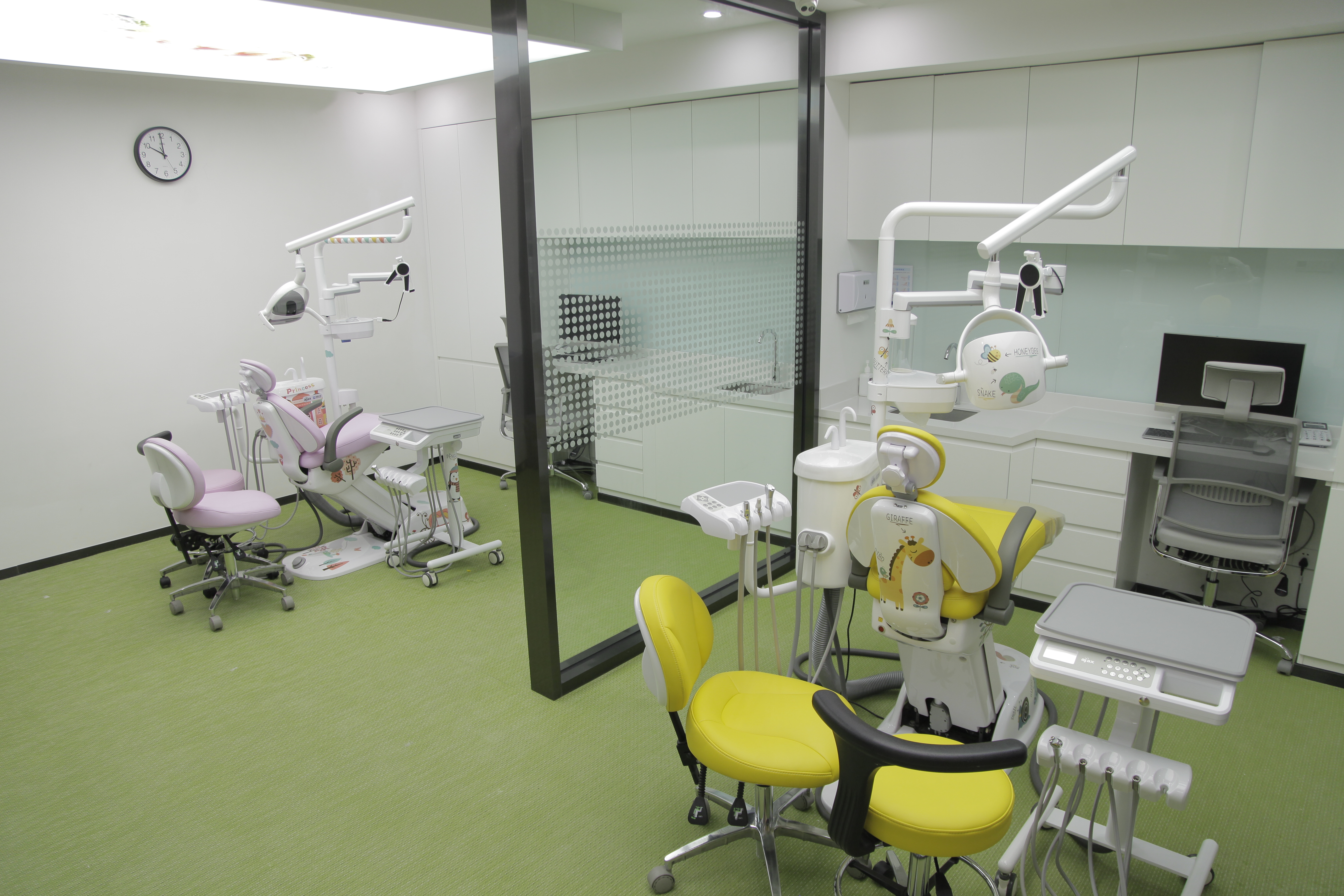 蘭溪有哪些連鎖口腔醫(yī)院？雅潔口腔，服務熱情定價親民